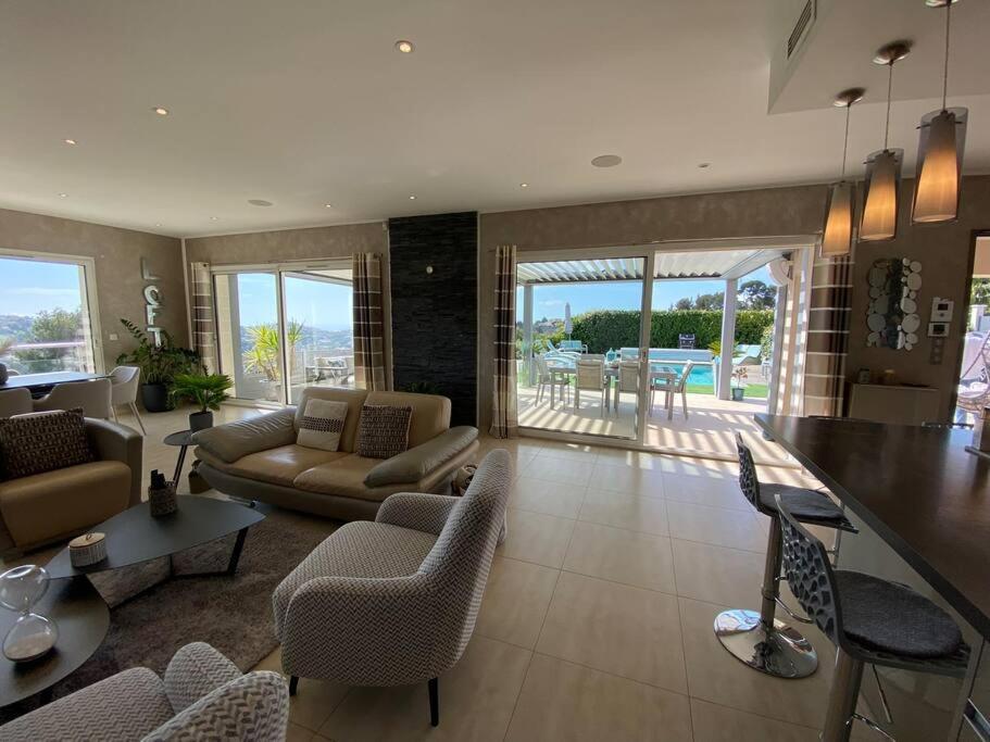 Superbe Moderne - Piscine Vue